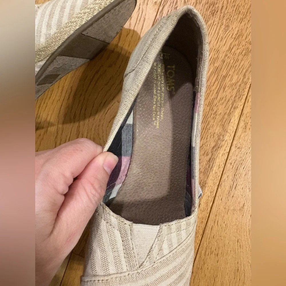 TOMS Women's Beige Peep Toe Shoes